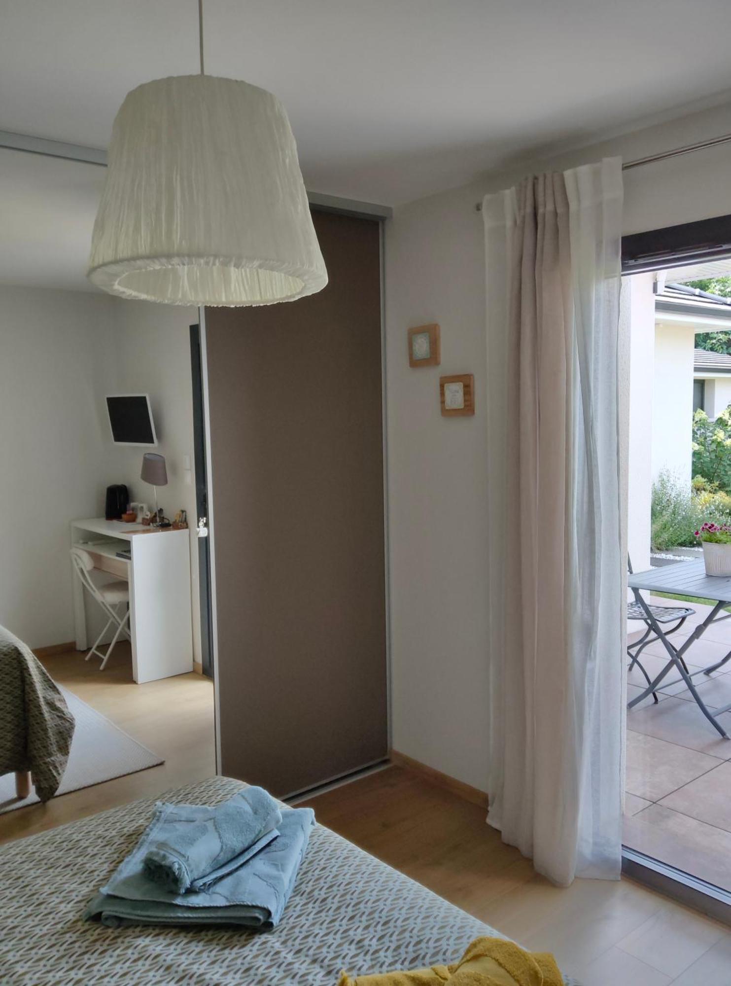 Séméac Du Cote De Chez Paule, Chambre Avec Entree Independante Et Salle D'Eau Privative المظهر الخارجي الصورة