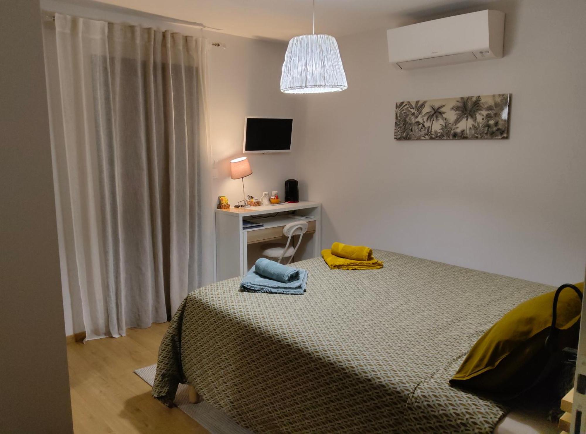 Séméac Du Cote De Chez Paule, Chambre Avec Entree Independante Et Salle D'Eau Privative المظهر الخارجي الصورة