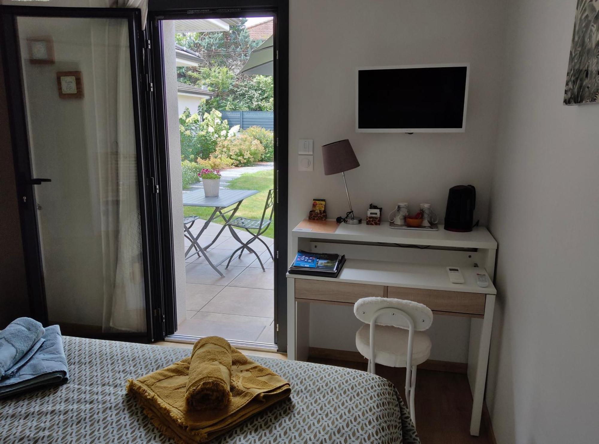 Séméac Du Cote De Chez Paule, Chambre Avec Entree Independante Et Salle D'Eau Privative المظهر الخارجي الصورة